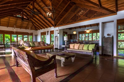 Luxury Villa Photo #14