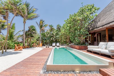 Luxury Villa Photo #5