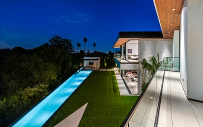 Luxury Villa Photo #5