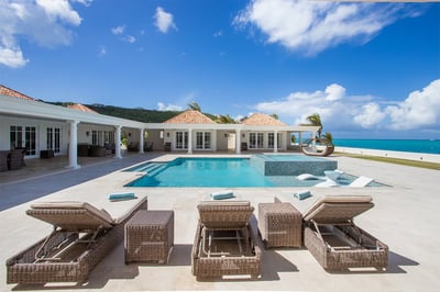 Luxury Villa Photo #4