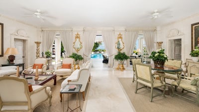 Luxury Villa Photo #16
