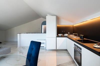 Luxury Villa Photo #26