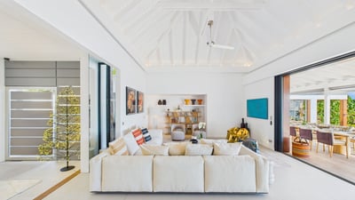 Living Area: Expansive living area opening onto the terrace. Air-conditioning, HD-TV, Dish Network, 