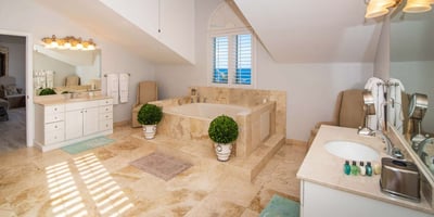 Luxury Villa Photo #20