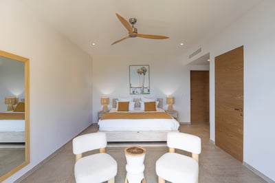 Luxury Villa Photo #39