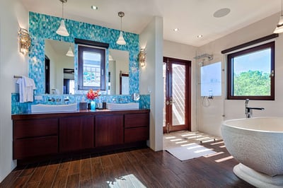 Luxury Villa Photo #32
