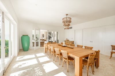 Luxury Villa Photo #24