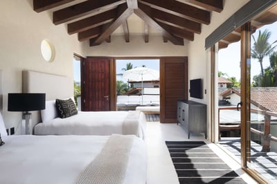 Luxury Villa Photo #29