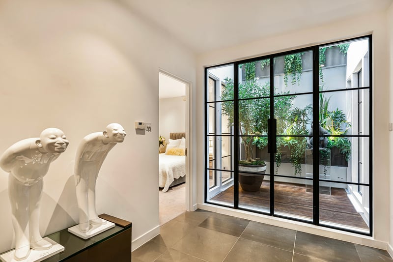 Pindock Mews