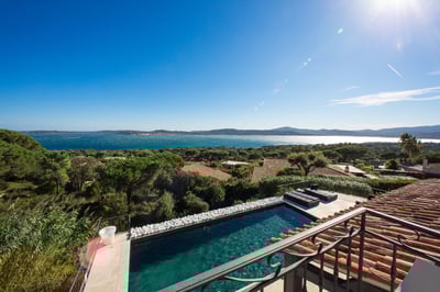 Luxury Villa Photo #2