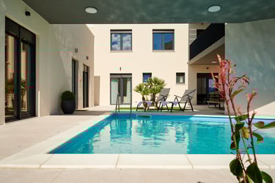 Luxury Villa Photo #2
