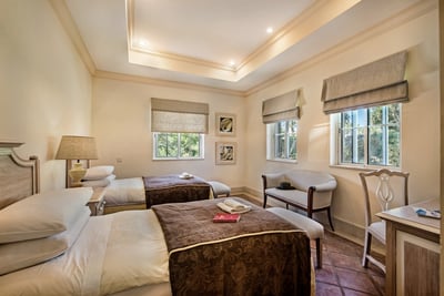 Luxury Villa Photo #19