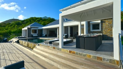 Luxury Villa Photo #8