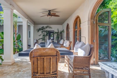 Luxury Villa Photo #17