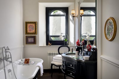 Luxury Villa Photo #32