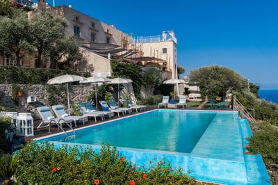 Luxury Villa Photo #5