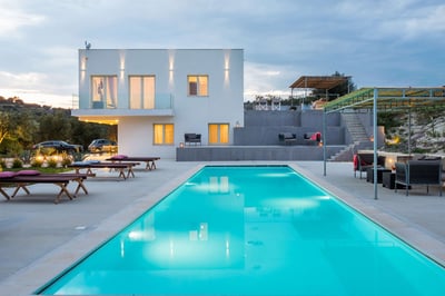 Luxury Villa Photo #13