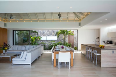 Luxury Villa Photo #14