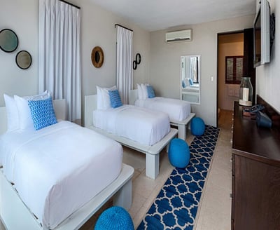 Luxury Villa Photo #24