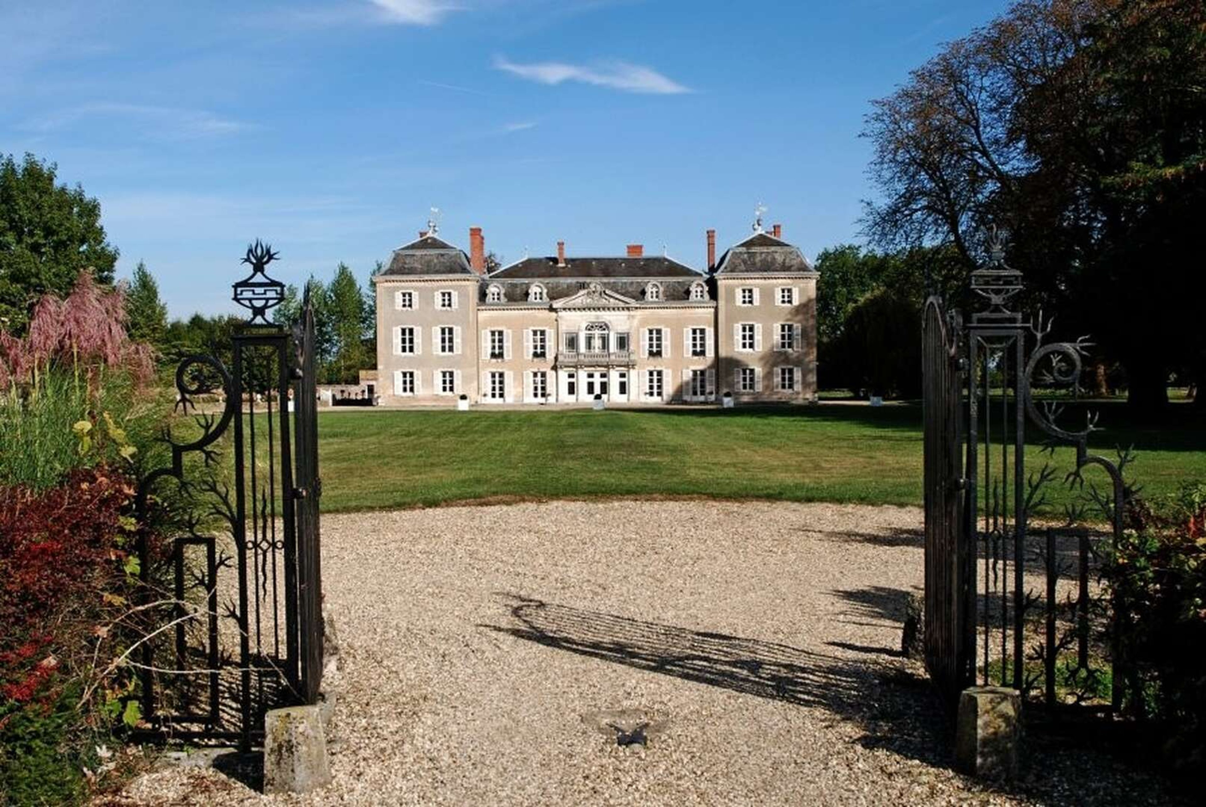 Chateau de Varennes - 1