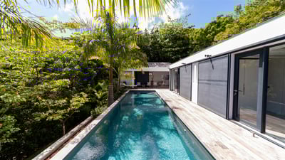 Luxury Villa Photo #3