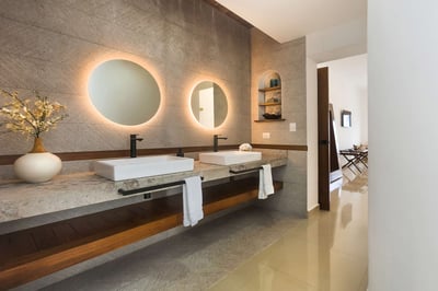 Luxury Villa Photo #18