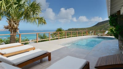 Luxury Villa Photo #7