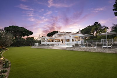 Luxury Villa Photo #5