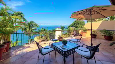 Luxury Villa Photo #16