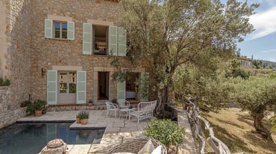 Luxury Villa Photo #2