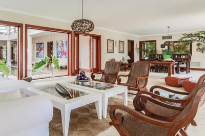 Luxury Villa Photo #19