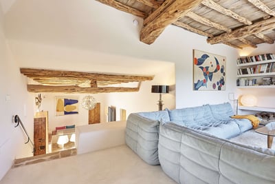 Luxury Villa Photo #32