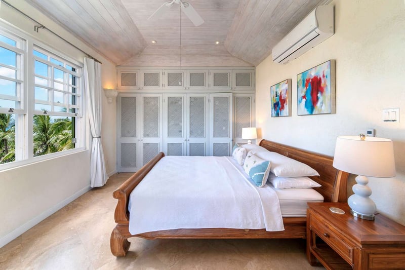 Beacon Hill 305 | Penthouse