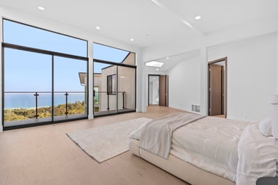 Luxury Villa Photo #60