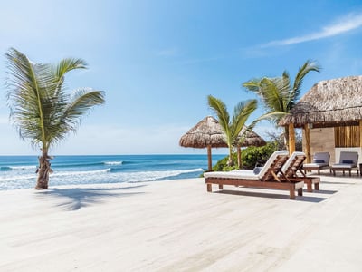 Luxury Villa Photo #3