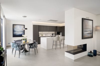 Luxury Villa Photo #12
