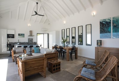 Luxury Villa Photo #12
