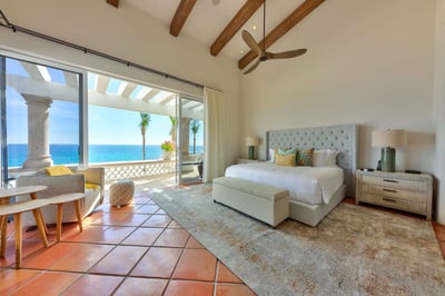 Luxury Villa Photo #46