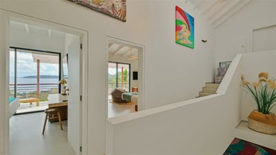 Luxury Villa Photo #29