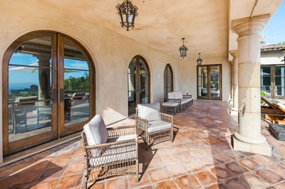 Luxury Villa Photo #18