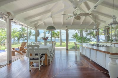 Luxury Villa Photo #11