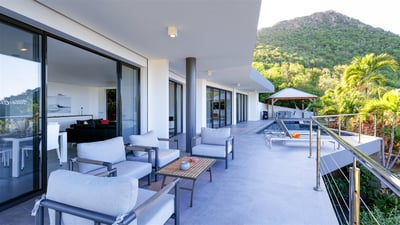 Luxury Villa Photo #11