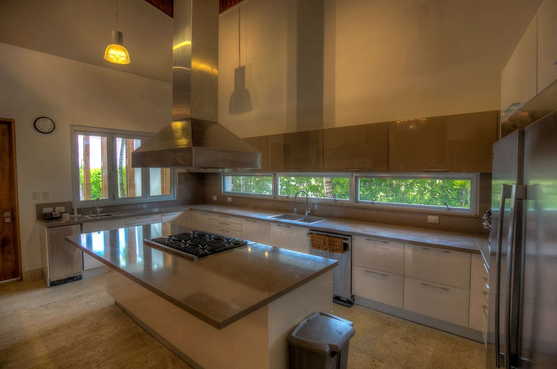 Las Iguanas 47 | Oceania