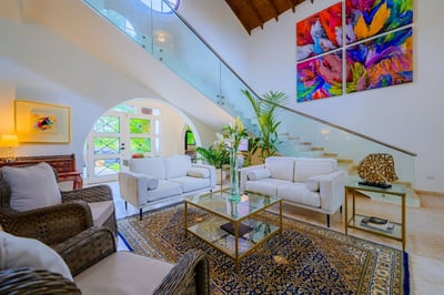 Luxury Villa Photo #10