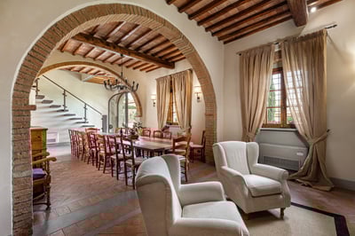 Luxury Villa Photo #23