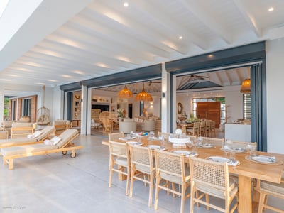 Luxury Villa Photo #15
