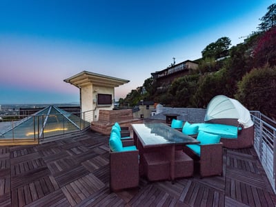 Luxury Villa Photo #9
