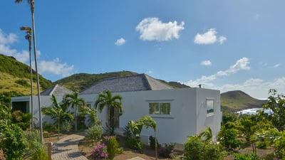 Luxury Villa Photo #11