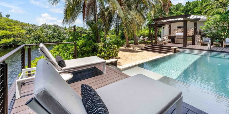 Ritz-Carlton Deckhouse #1