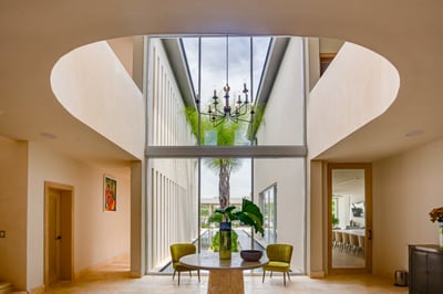 Luxury Villa Photo #19